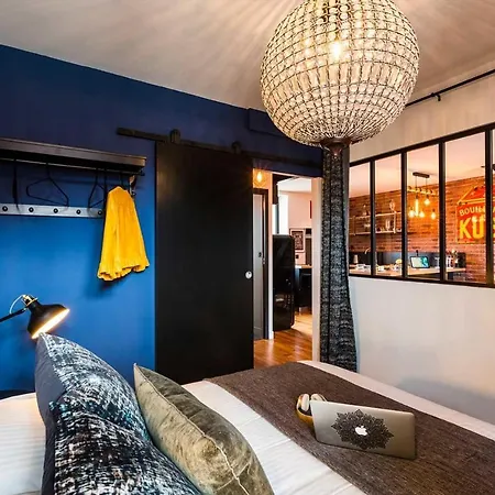 Loft Style Duplex Apartment, Center Apartman